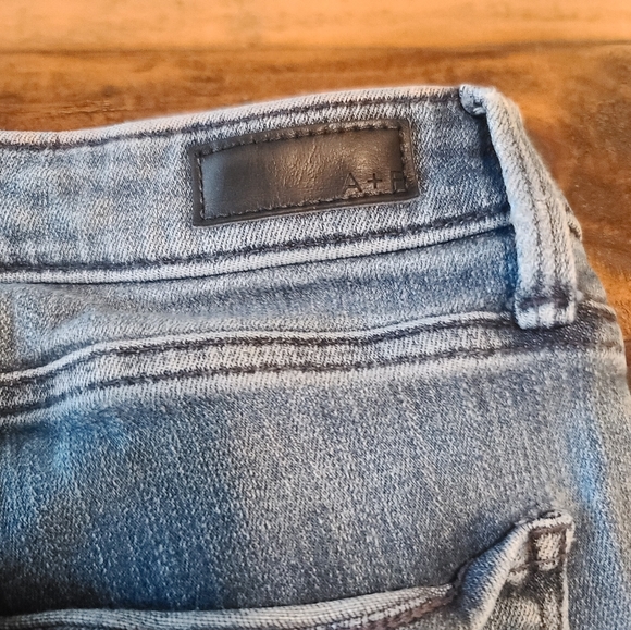 Abercrombie & Fitch Simone Stretch High Rise Distressed Blue Denim Jeans Size 29 - Picture 7 of 8